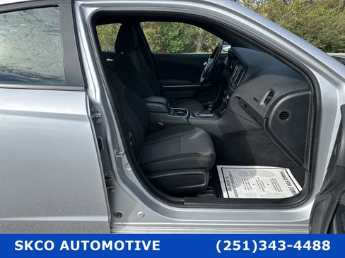 Used 2022 Dodge Charger SXT image 13