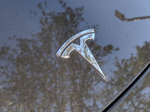 Used 2019 Tesla Model 3 Long Range image 19