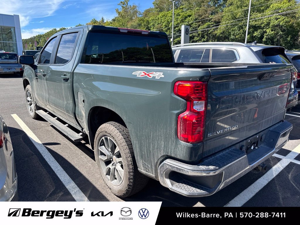 Used 2025 Chevrolet Silverado 1500 LT AWD/4WD image 6