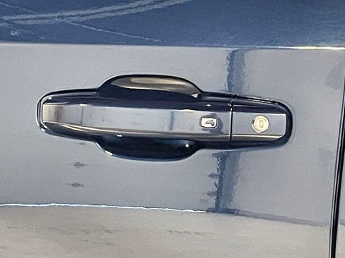 Used 2022 Chevrolet Silverado 1500 LT image 19