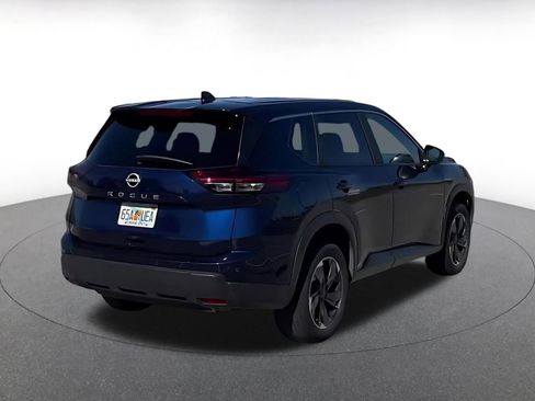 Used 2025 Nissan Rogue SV image 14