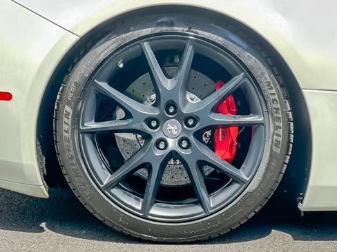 Used 2012 Ferrari California RWD image 34