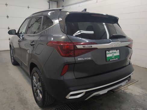 Used 2023 Kia Seltos S FWD image 5