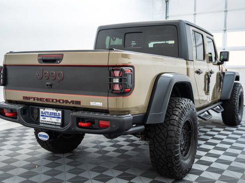 Used 2020 Jeep Gladiator Rubicon AWD/4WD image 5