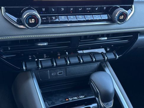 Certified 2026 Chevrolet Colorado ZR2 w/ Technology Package image 23