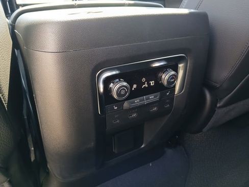 New 2026 GMC Yukon Denali w/ Denali Reserve Package AWD/4WD image 36
