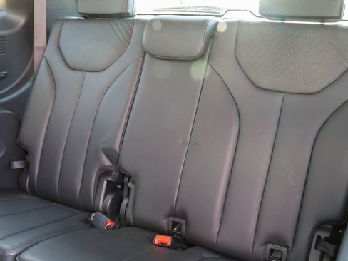 Used 2025 Hyundai Palisade SEL AWD/4WD image 14