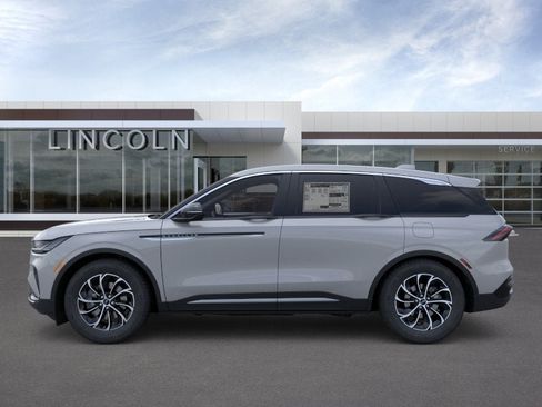 New 2026 Lincoln Nautilus Premier w/ Equipment Group 102A AWD/4WD image 4