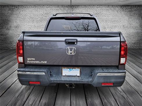 Used 2017 Honda Ridgeline RTL image 4