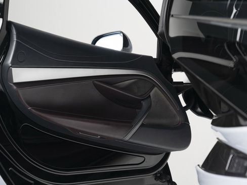Used 2018 McLaren 720S Performance image 46