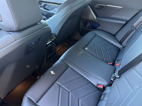 Used 2026 BMW 530i RWD image 15