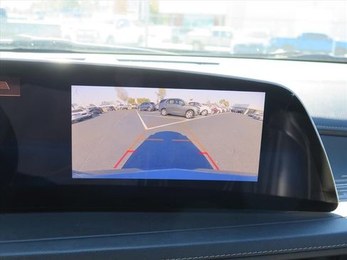 Used 2024 Cadillac XT4 Premium Luxury image 16