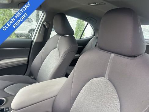 Used 2023 Toyota Camry LE image 3
