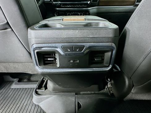 Used 2023 Chevrolet Silverado 1500 High Country w/ Technology Package AWD/4WD image 35