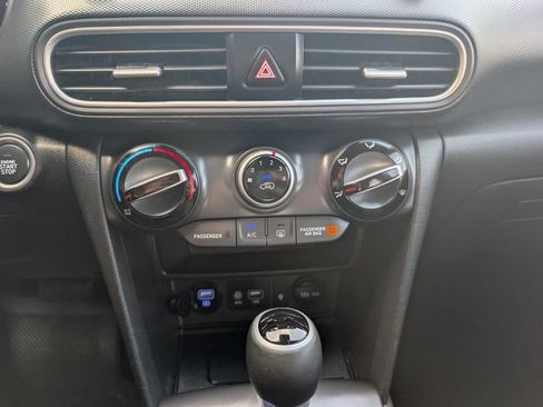 Used 2021 Hyundai Kona SEL Plus FWD image 17