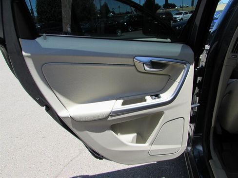 Used 2012 Volvo XC60 3.2 FWD image 23
