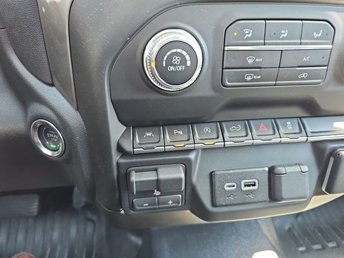 Used 2026 GMC Sierra 1500 Pro w/ Pro Value Package AWD/4WD image 23