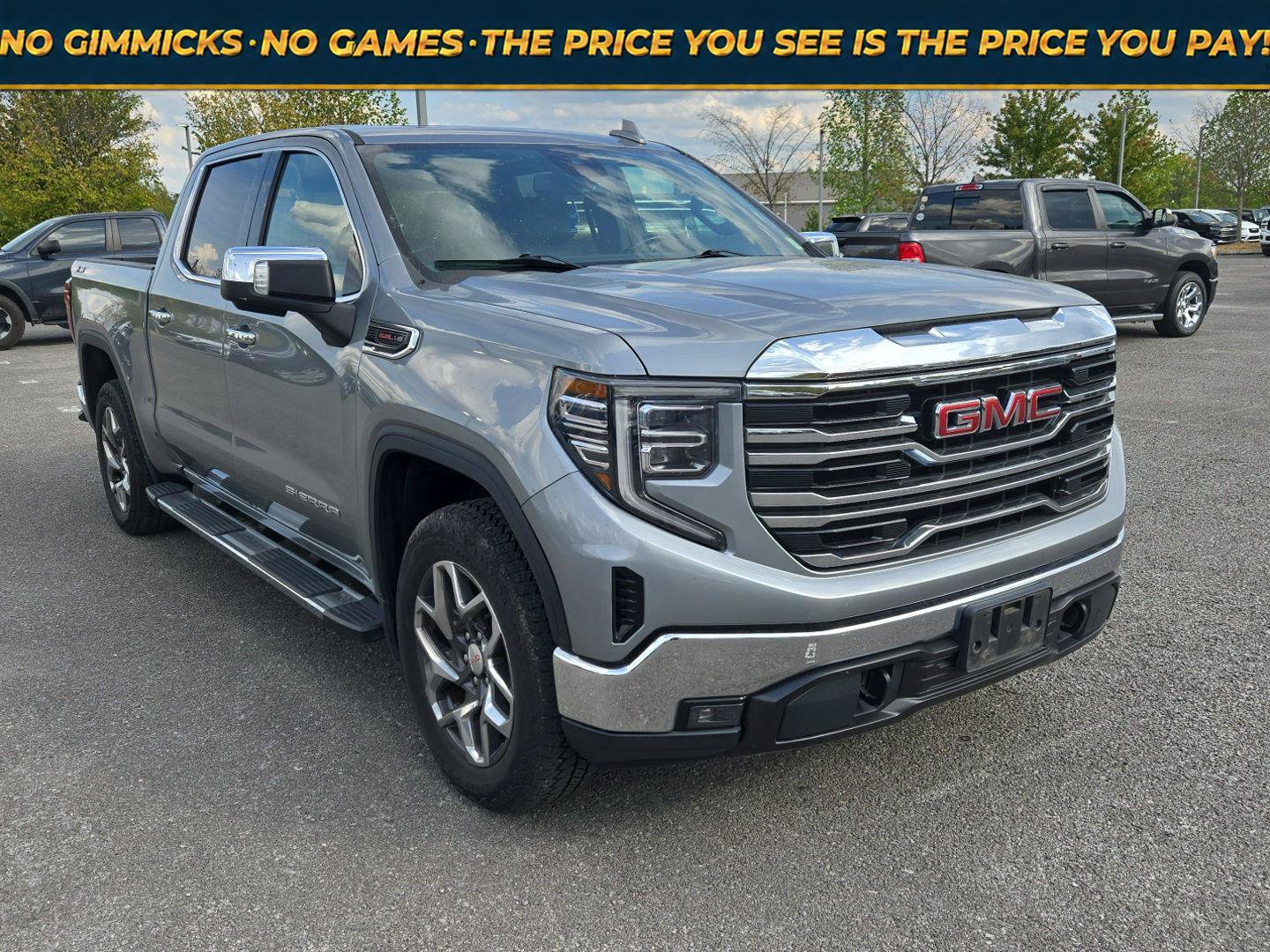 Used 2023 GMC Sierra 1500 SLT w/ SLT Premium Package AWD/4WD image 1