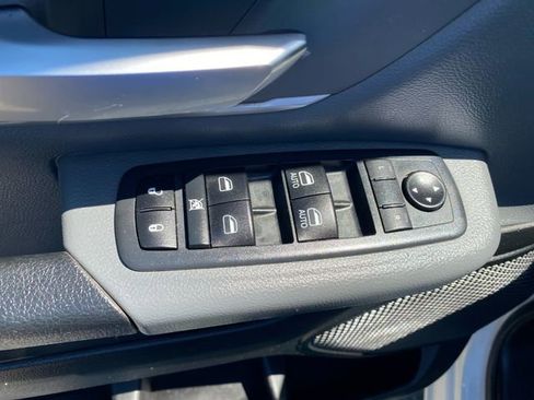 Used 2020 RAM 1500 Big Horn AWD/4WD image 17