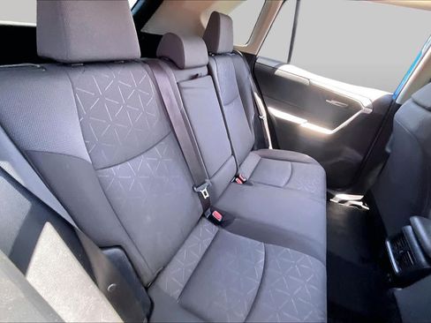 Used 2020 Toyota RAV4 XLE w/ Convenience Package FWD image 20