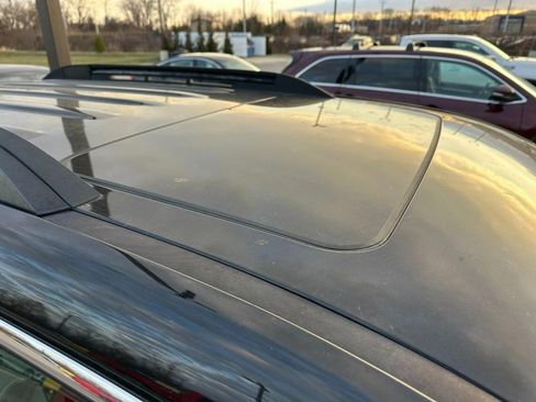 Used 2017 Chevrolet Equinox LT image 6