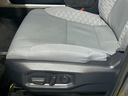 Used 2025 Toyota Tundra SR5 AWD/4WD image 16