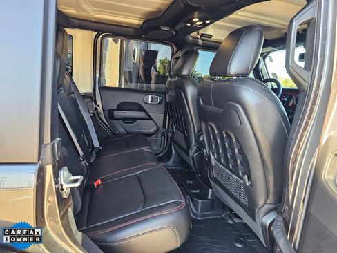 Used 2023 Jeep Wrangler Unlimited Rubicon AWD/4WD image 31