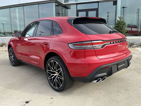 New 2026 Porsche Macan image 3
