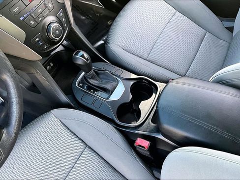Used 2017 Hyundai Santa Fe Sport image 15