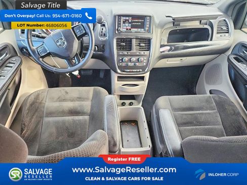 Used 2016 Dodge Grand Caravan SE image 4