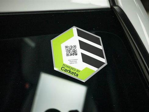 Used 2025 Toyota Camry SE w/ Convenience Package image 24