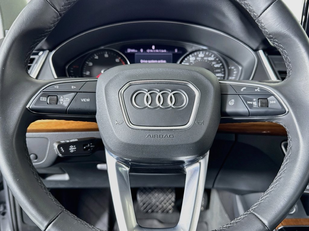 Used 2023 Audi Q5 2.0T Premium w/ Convenience Package AWD/4WD image 37