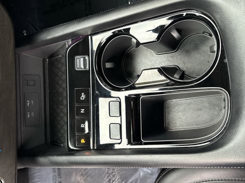 Used 2025 Nissan Murano SL image 19