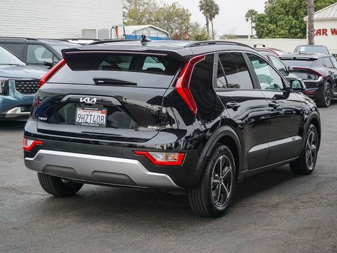 Certified 2024 Kia Niro EX FWD image 7