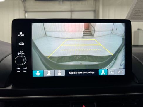 Used 2024 Honda Pilot Touring image 16