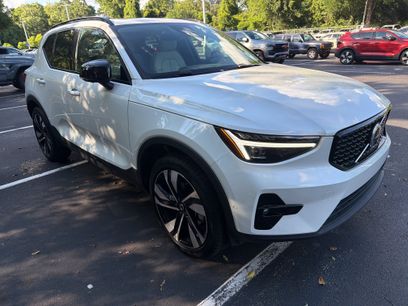Certified 2025 Volvo XC40 B5 Ultra