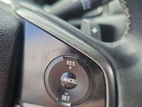 Used 2017 Honda Civic Sport image 6