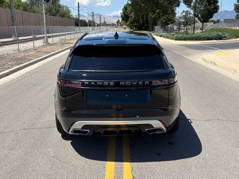Used 2018 Land Rover Range Rover Velar R-Dynamic SE AWD/4WD image 4