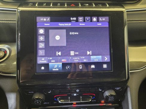 Used 2022 Jeep Grand Cherokee L Laredo w/ Luxury Tech Group I AWD/4WD image 25