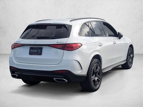 New 2026 Mercedes-Benz GLC 300 4MATIC image 2