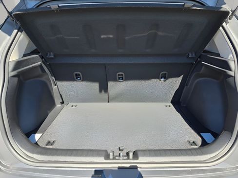 Used 2025 Hyundai Venue SEL image 29