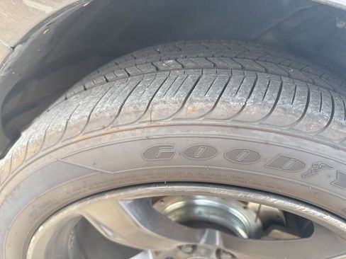 Used 2016 Dodge Challenger SXT RWD image 11
