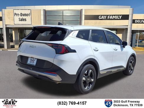 Certified 2026 Kia Sportage LX w/ LX Convenience Package FWD image 2