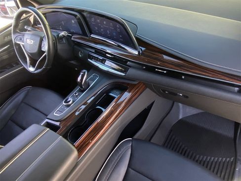 Certified 2021 Cadillac Escalade Premium Luxury w/ Driver Assist Tech Package image 13