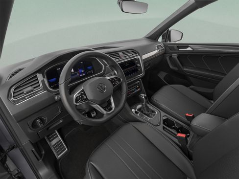 Used 2023 Volkswagen Tiguan SE R-Line FWD image 42