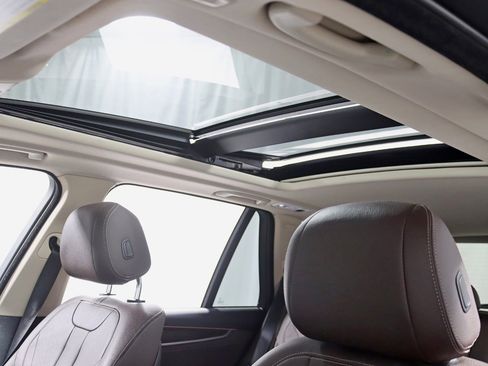 Used 2015 BMW X5 xDrive35i image 32