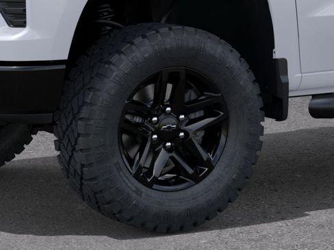 New 2026 Chevrolet Silverado 1500 Custom Trail Boss w/ LPO, Dark Essentials Package AWD/4WD image 9