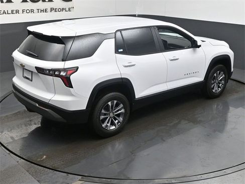 New 2026 Chevrolet Equinox LT w/ Safety and Technology Package image 18