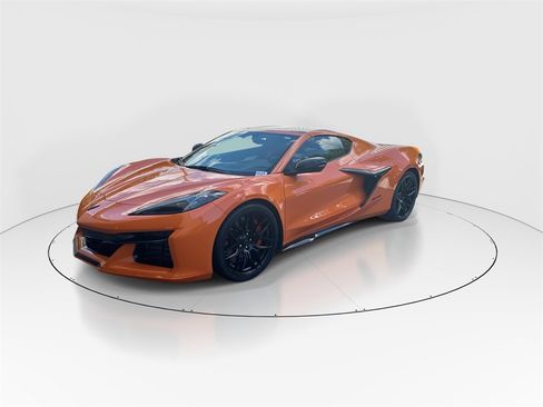 Used 2024 Chevrolet Corvette Z06 w/ Battery Protection Package image 4