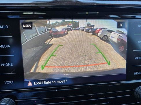 Used 2020 Volkswagen Passat 2.0T SEL FWD image 31